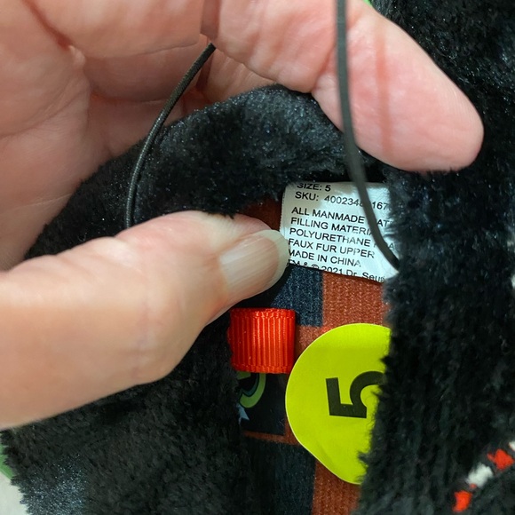 🎄Grinch Christmas Black Fuzzy & Appliqué Baby Pre Walk Slippers - 5 - Picture 10 of 10